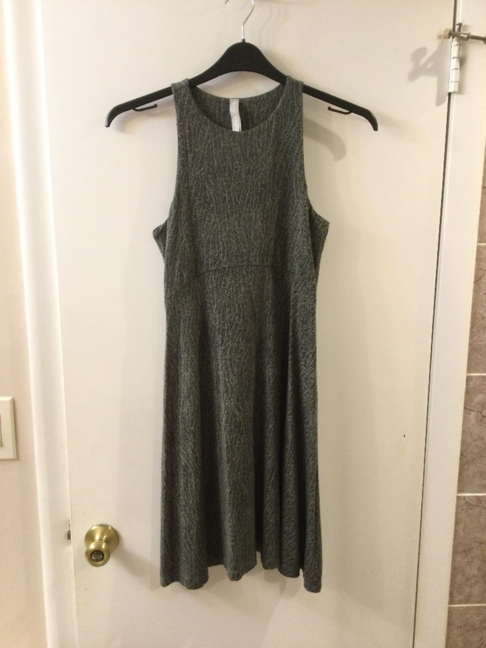 Athleta Santorini Thera Printed Empire Waist Dress XS Fern Green Modal Knit